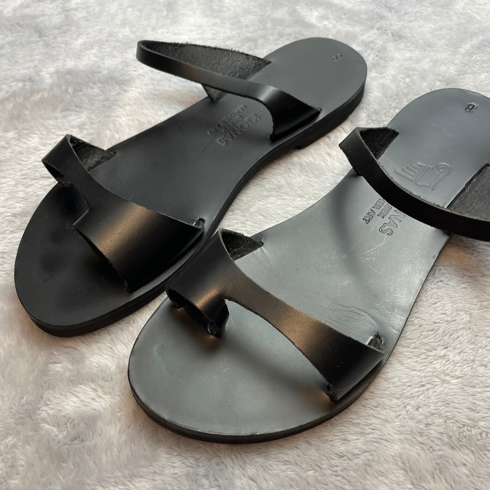 Kionas Womens Minimalist Sandals Size 8 Black Leather Greek Art Toe Loop Resort